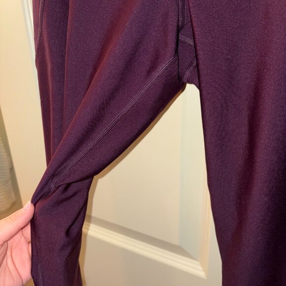 Under Armour Maroon 7/8 Leggings (1 pocket) - Picture 4 of 5